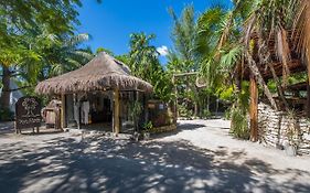 Yoga Shala Tulum Hotel 3*
